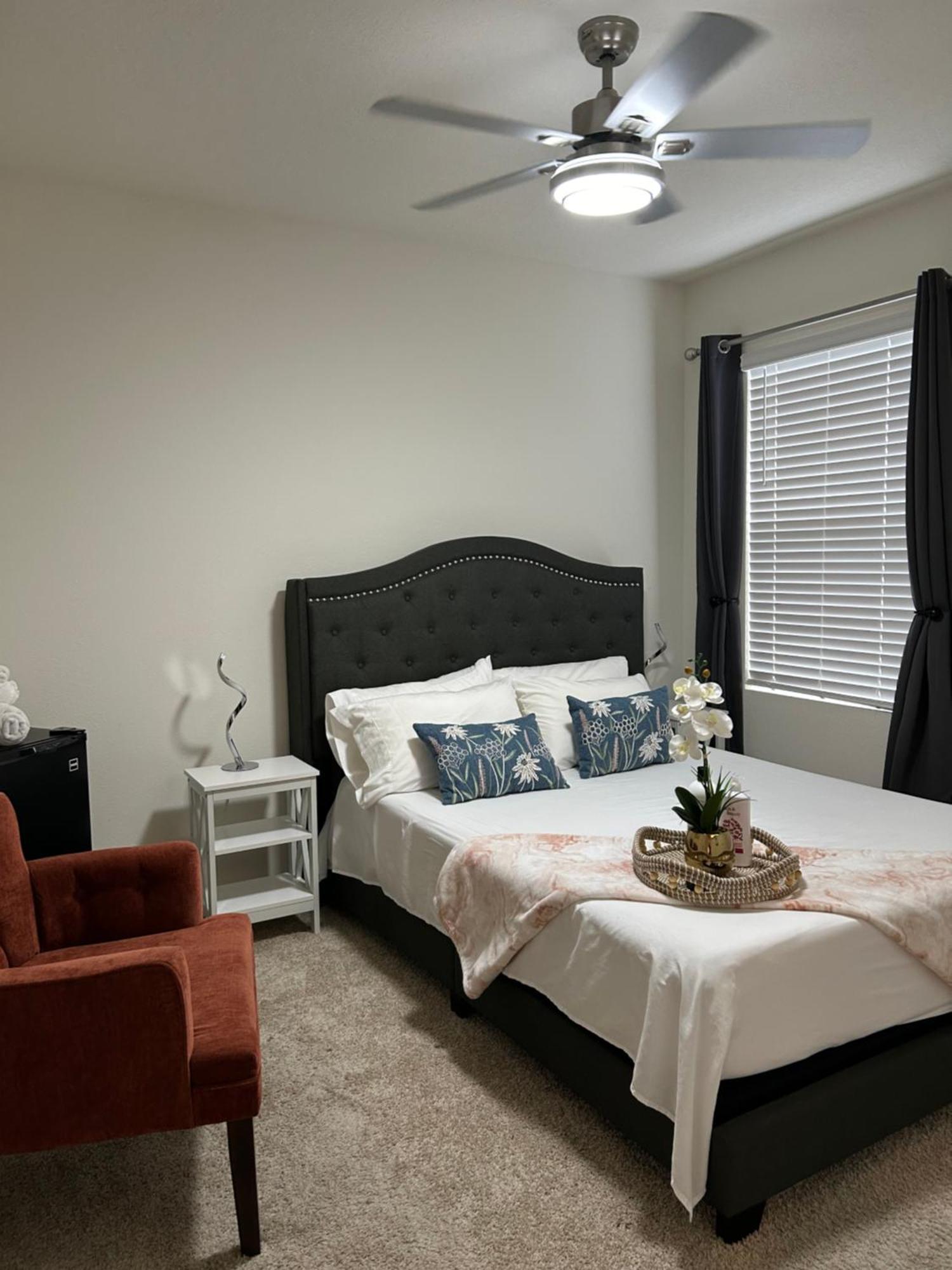 Rooms Sweet Rooms Davenport Exterior photo